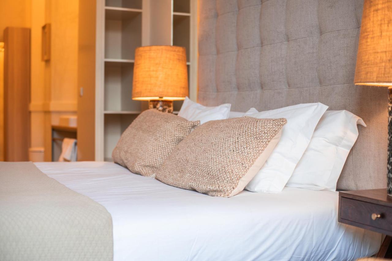 Paraiso Garden Suite--- Spacious & Downtown Porto Exterior foto